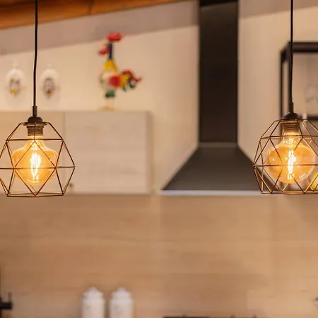 Charme In Mansarda - アパート ベルガモ